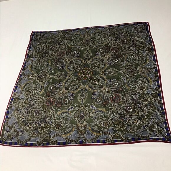 Oscar De La Renta Green Satin Blend Square Scarf 30” X 30” Vintage - Picture 3 of 6